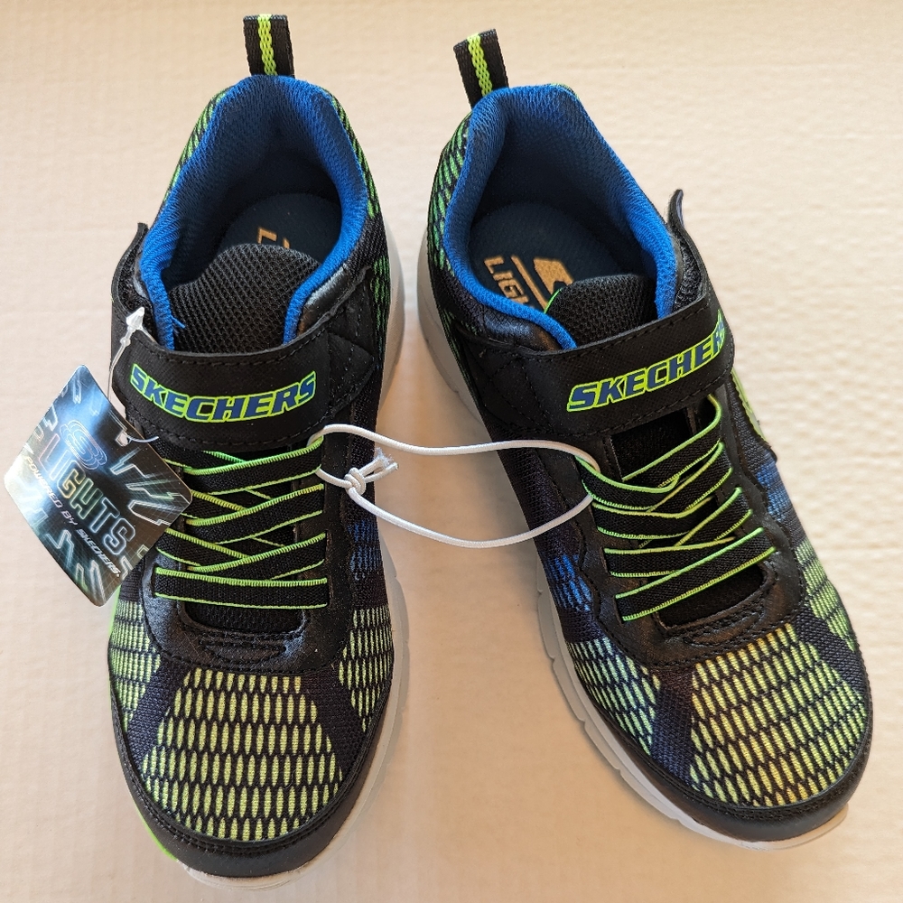 Kids Sketchers Lights Brand New Size 3